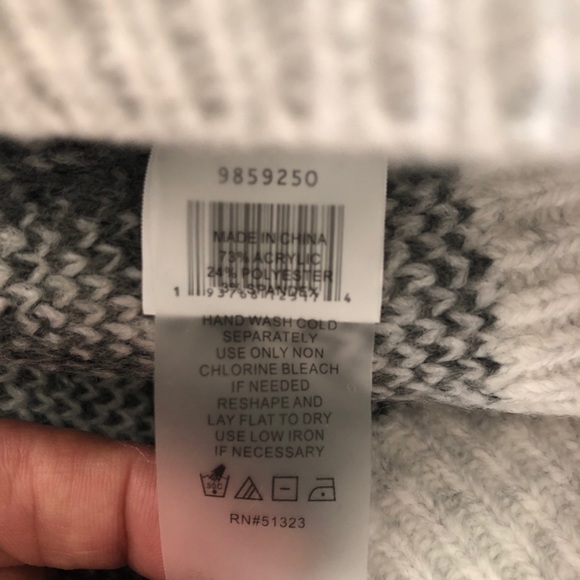 Vince Camuto Turtleneck Sweater - Picture 8 of 8